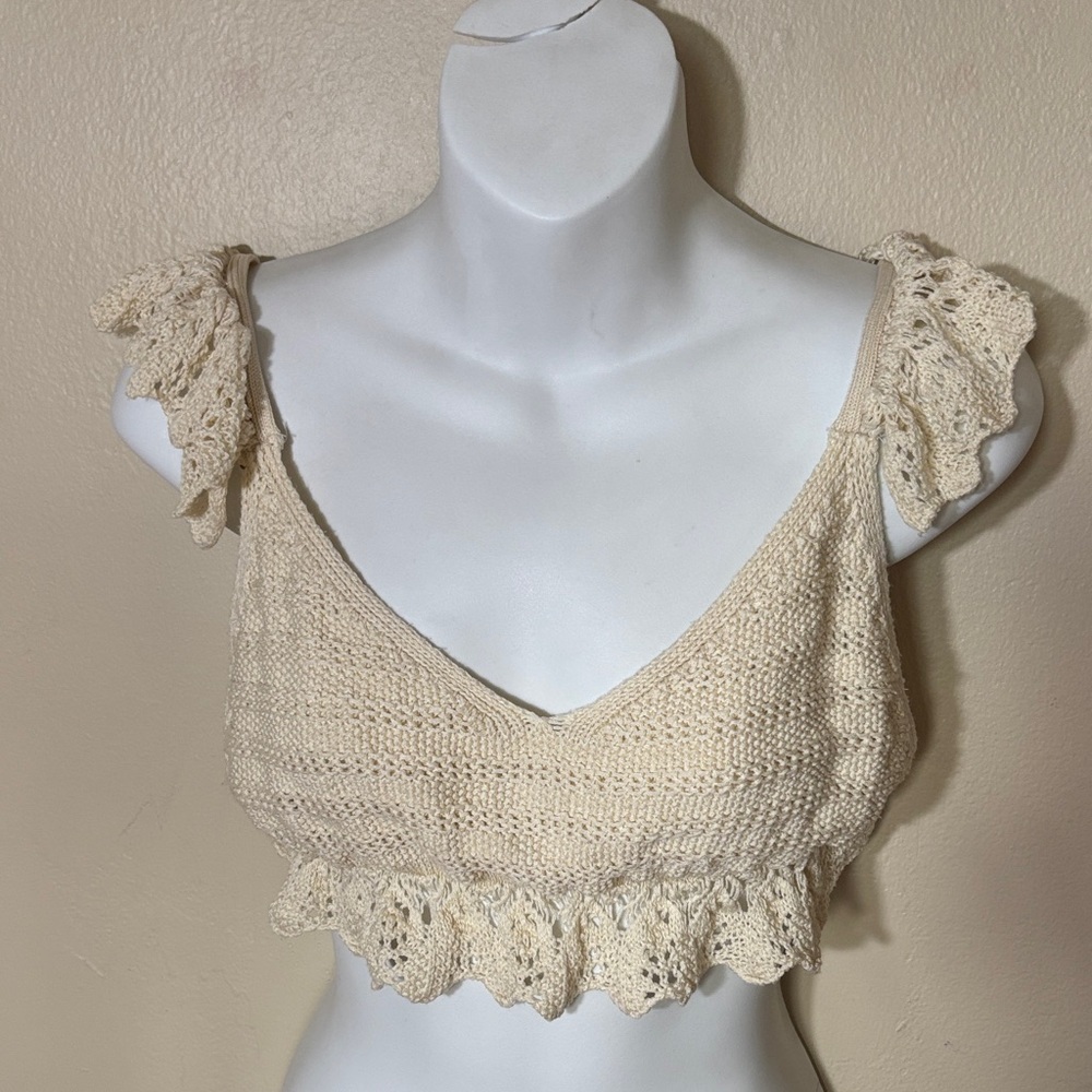 Stradivarius Beige Knit Ruffle Crop Top